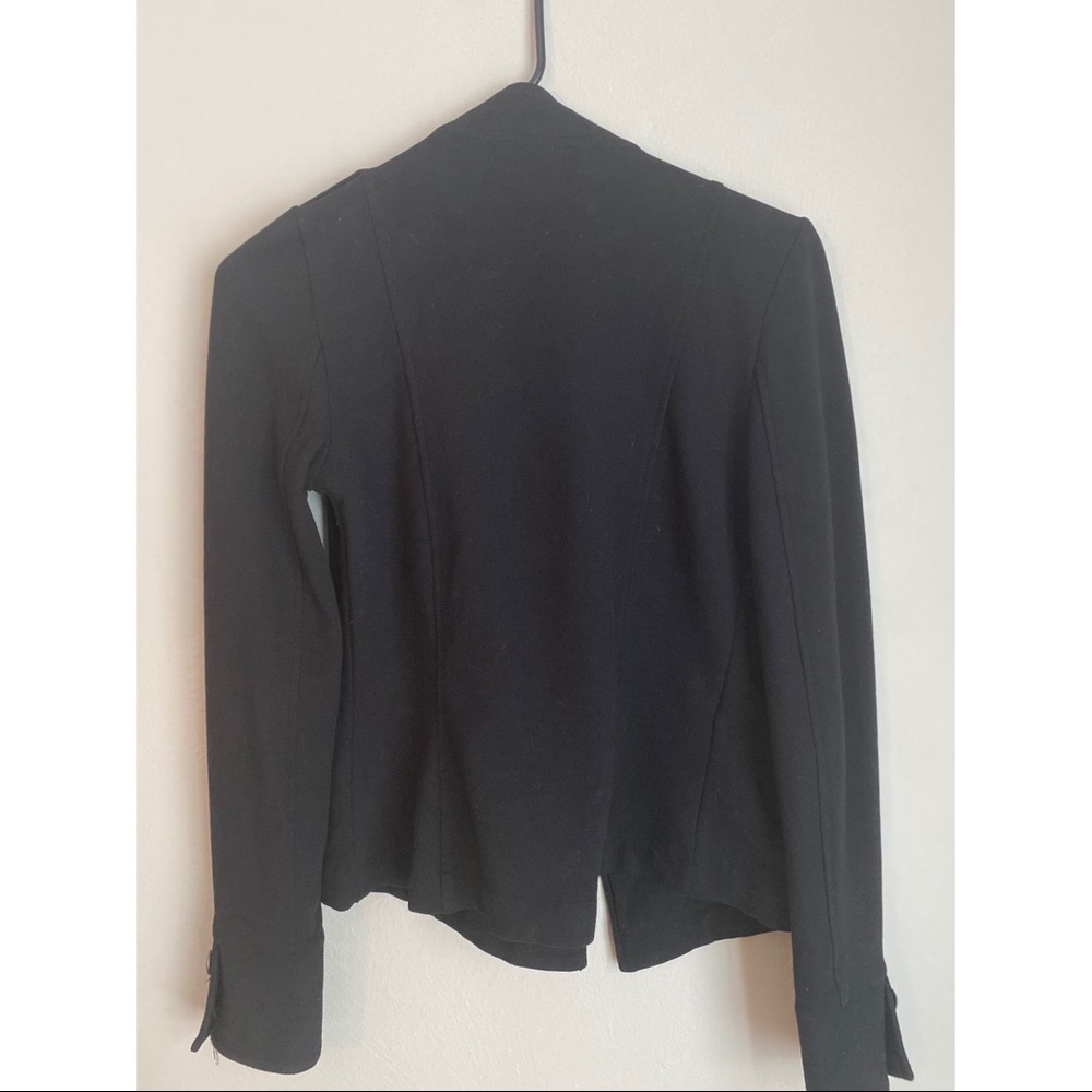 Light weight jacket - Picture 3 of 3